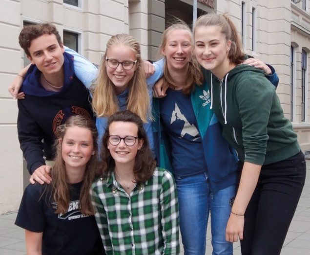 Students from the Praedinius Gymnasium in Groningen