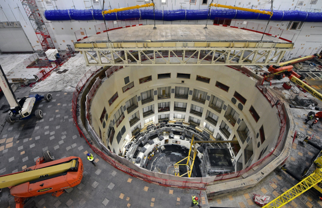 ITER's lid removal day