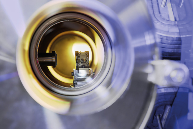 A laser plasma subsystem under vacuum