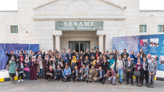 Participants of the SESAME users’ meeting