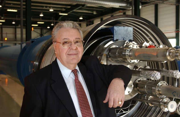 Former CERN Director-General Robert Aymar in front of a LHC dipole magnet in 2004.